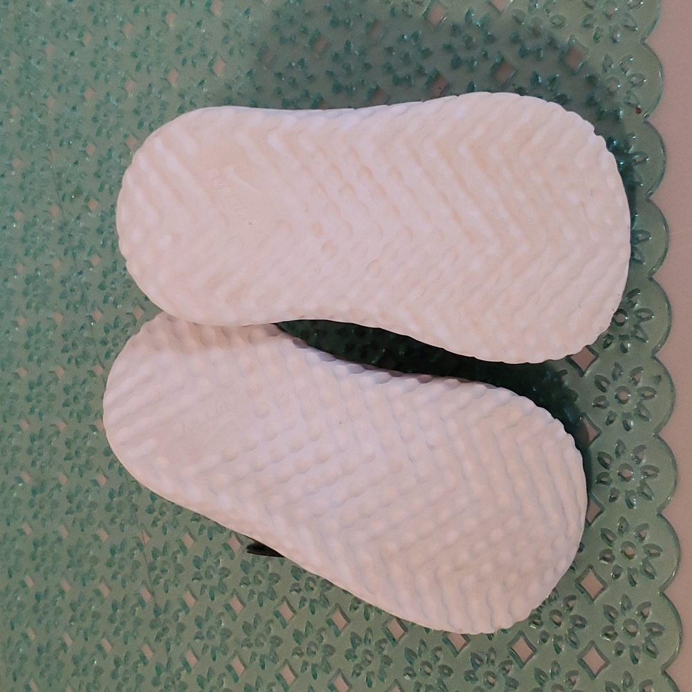 Reduced! Nike Revolution toddler sneakers - Picture 4 of 7